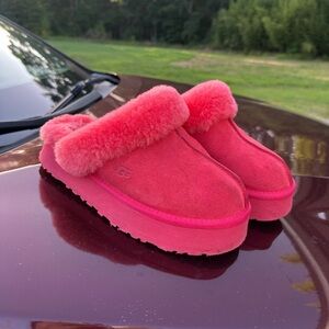 UGG Disquette Slip On Platform Womens size 8 Bing Faux Fur Lined Slippers